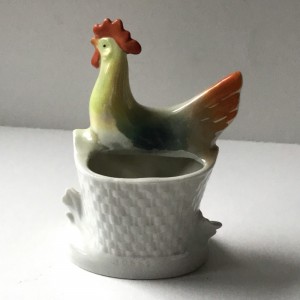 Porcelnshne med kurv
