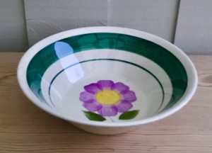 Fajance fad med blomst tysk