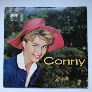 10 tommer Conny