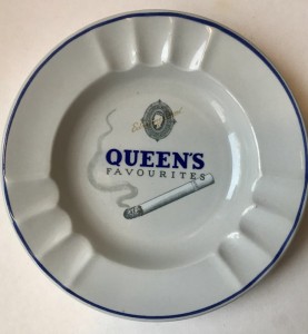 Aluminia reklame askebger Queens Favorites