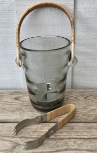 Isspand af glas m. flethank og tang